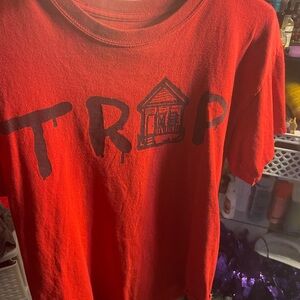 Graphic Tee ( Trap )